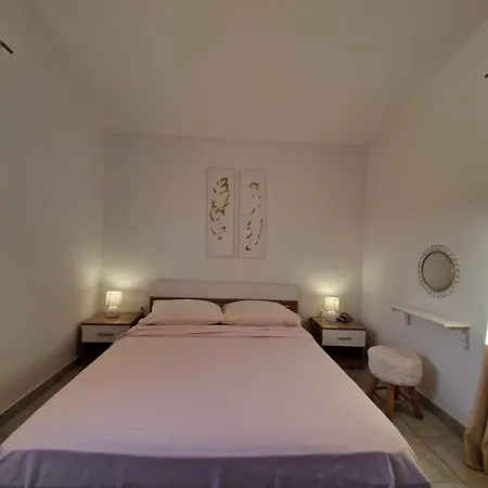 Gostinjska kuća Rosa Soldatica Vir